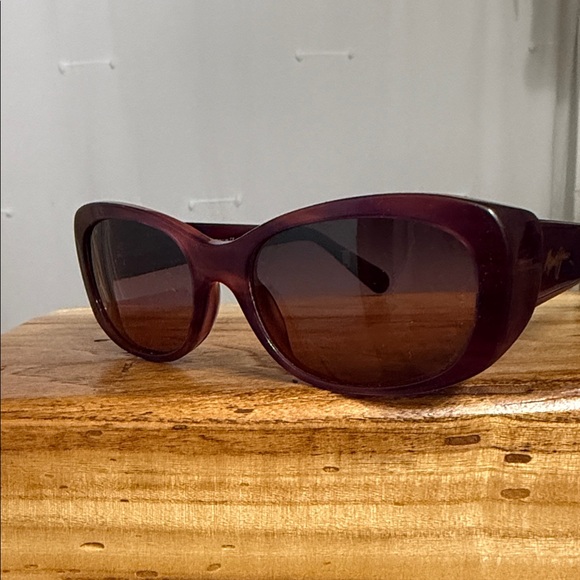 Maui Jim Lilikoi Polarized Women's Sunglasses - Deep Purple - Picture 3 of 7